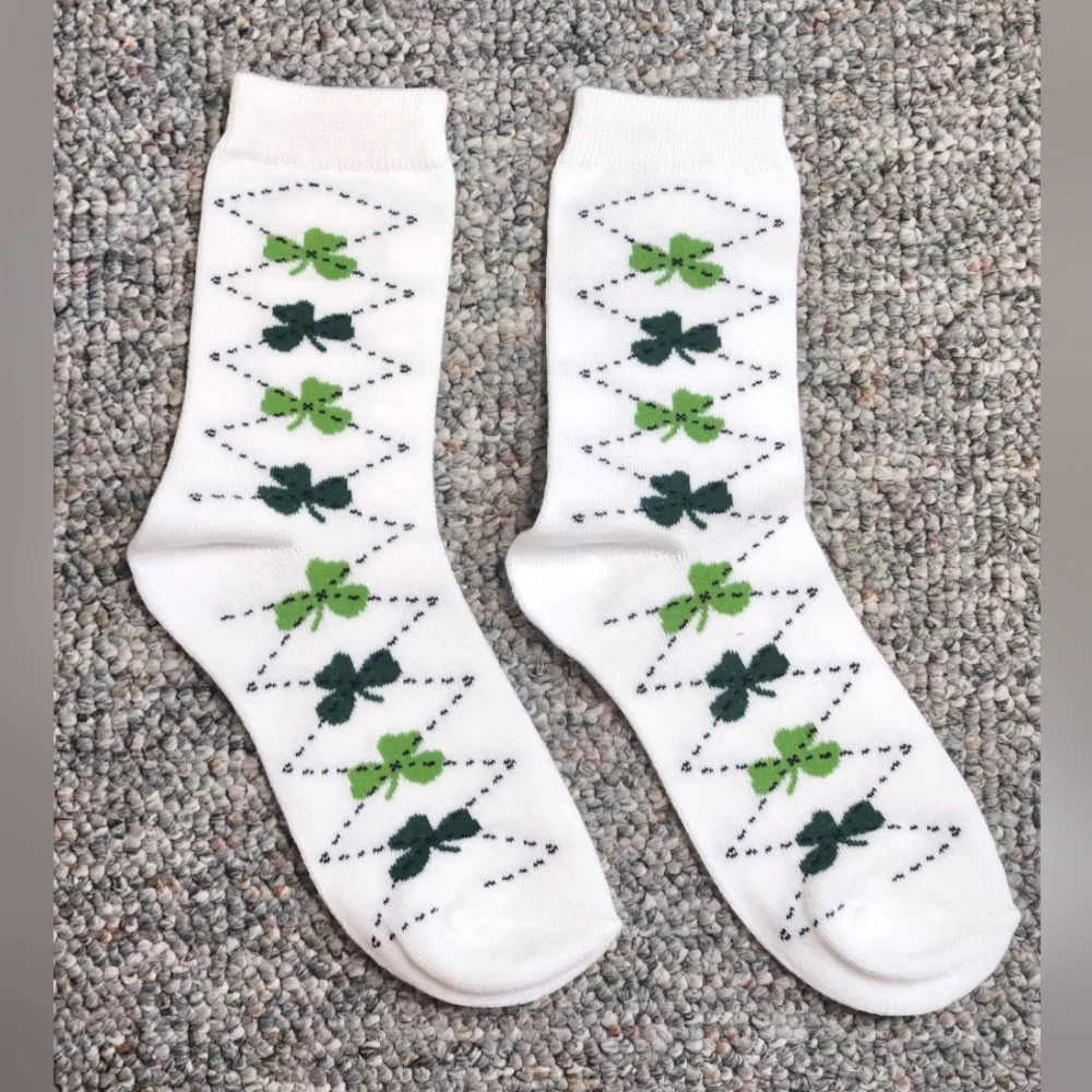 Bloomingdale's Set of 4 Ladies Holiday Crew Socks